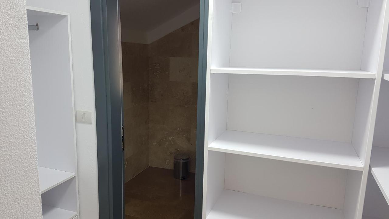 فندق Casa Magnolia Douăzeci şi Trei August المظهر الخارجي الصورة