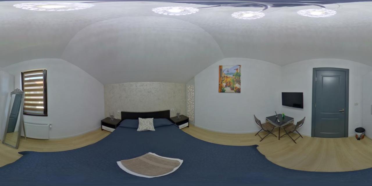 فندق Casa Magnolia Douăzeci şi Trei August المظهر الخارجي الصورة