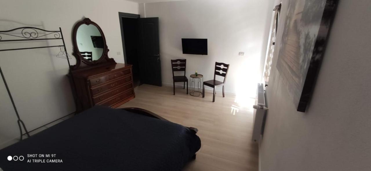 فندق Casa Magnolia Douăzeci şi Trei August المظهر الخارجي الصورة